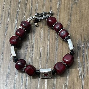 Handmade Beaded Bracelet Womens Red Toggle Closure‎ Feather Charm Boho Native